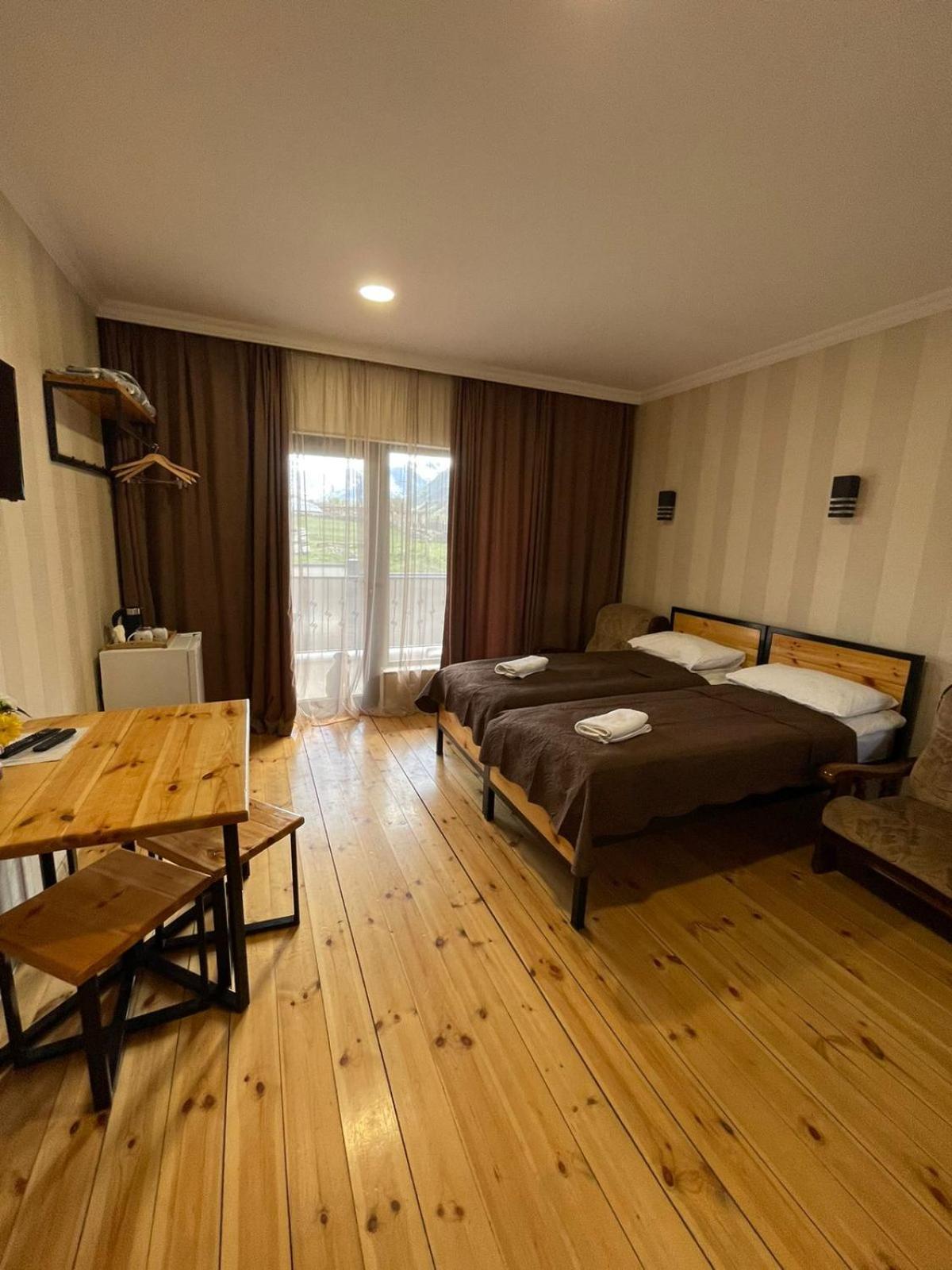 Bibo'S Kokhi Guesthouse คัซเบกี ภายนอก รูปภาพ